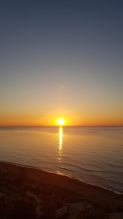 Magnificas Vistas Al Mar Apartman Orpesa Kültér fotó